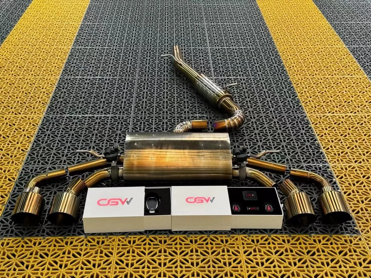 CGW Exhaust system  VW Golf R Mk8