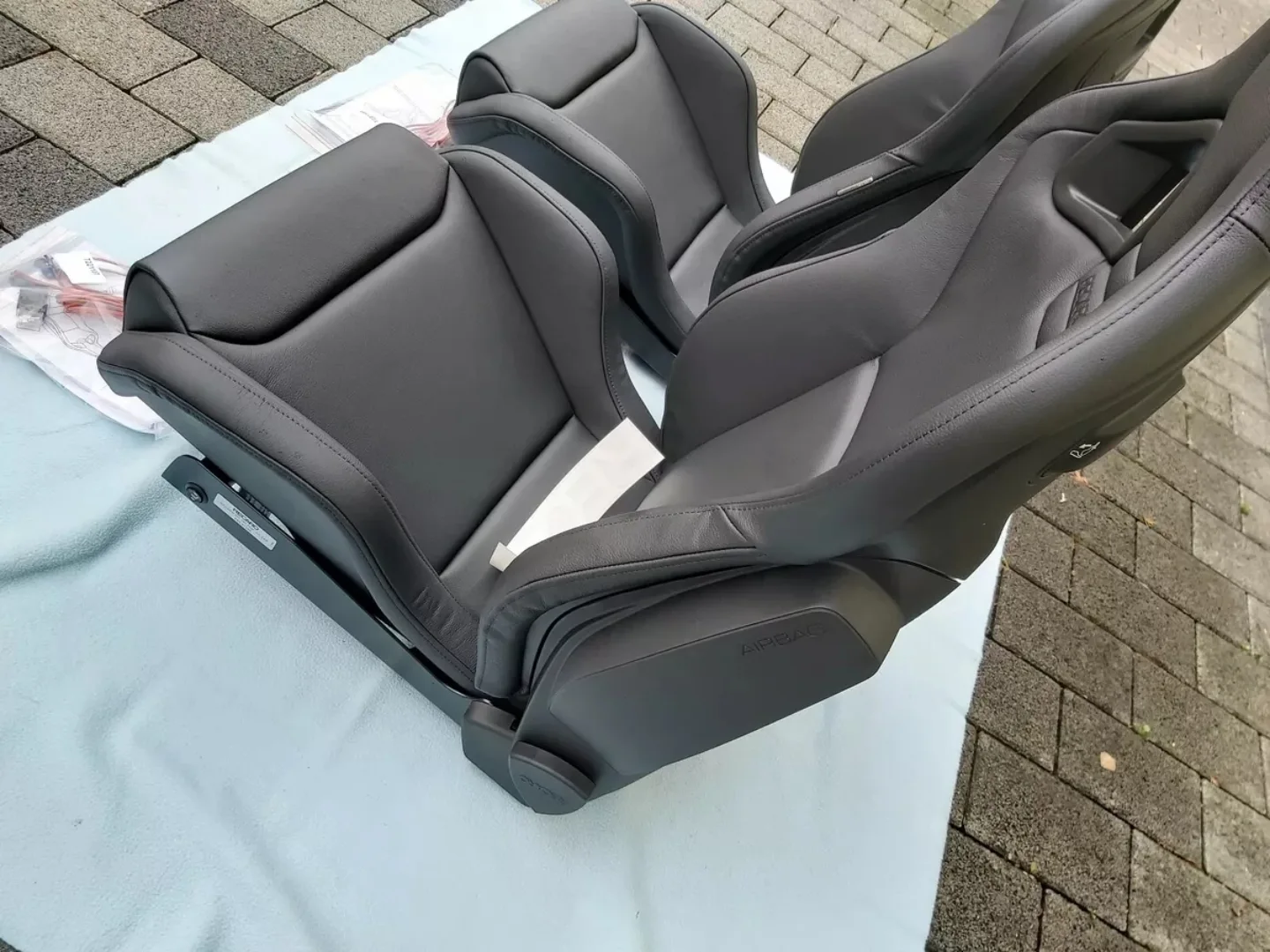 RECARO SPORTSTER CS SEATS - Image 6