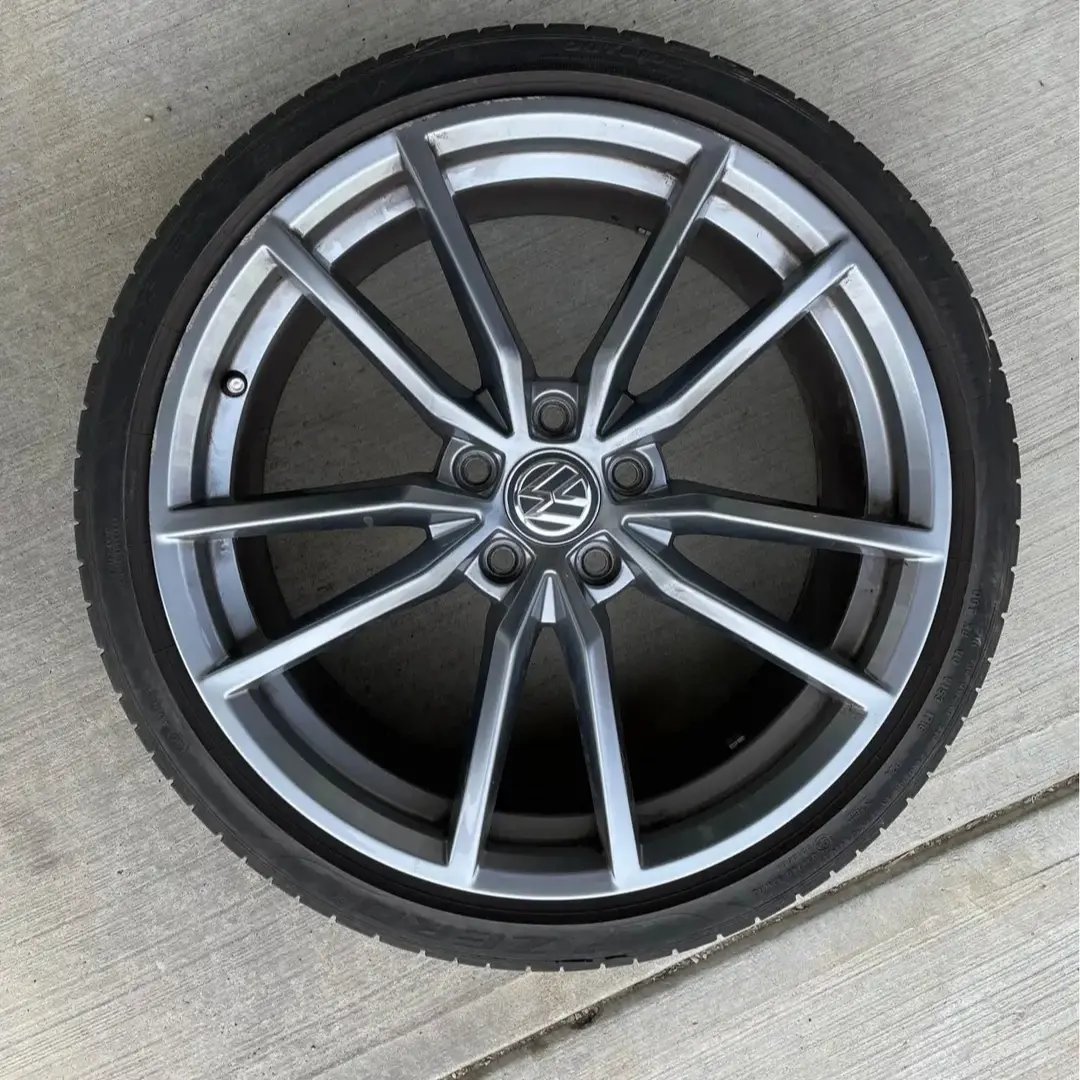 A set of 19” Pretoria wheels - Image 3